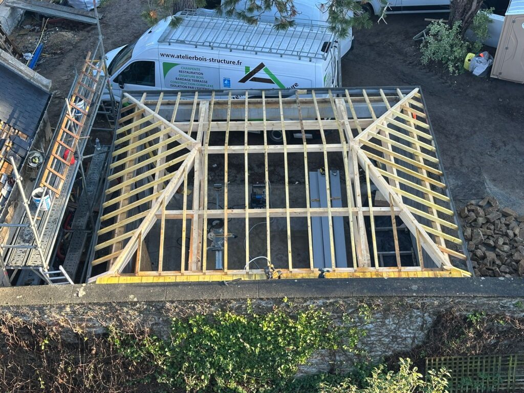 Charpente bois - Création d'un garage à Dinard (35) 1